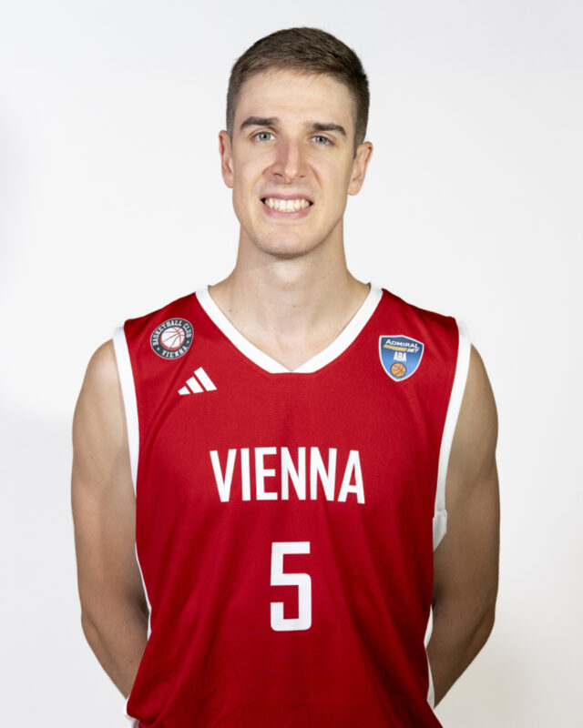 _0009_Luka Asceric