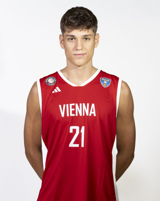 _0017_Aron Stazic