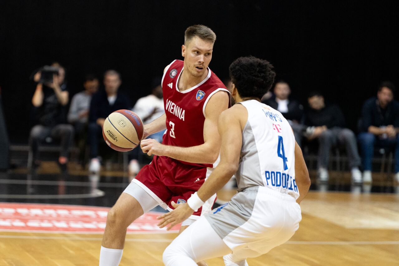 251026_C-crowncapture_lesteve_Spieler-Gregor Glas