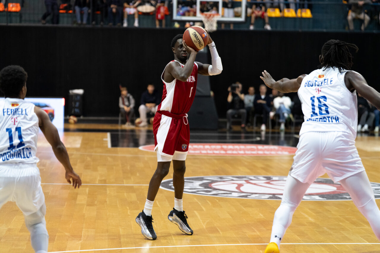 251026_crowncapture_lesteve_7R42920