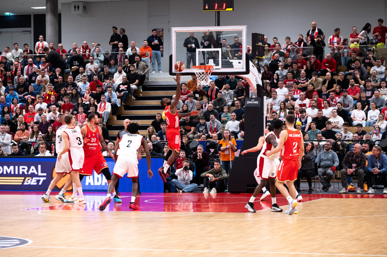 251123_crowncaptureZ6P_1018