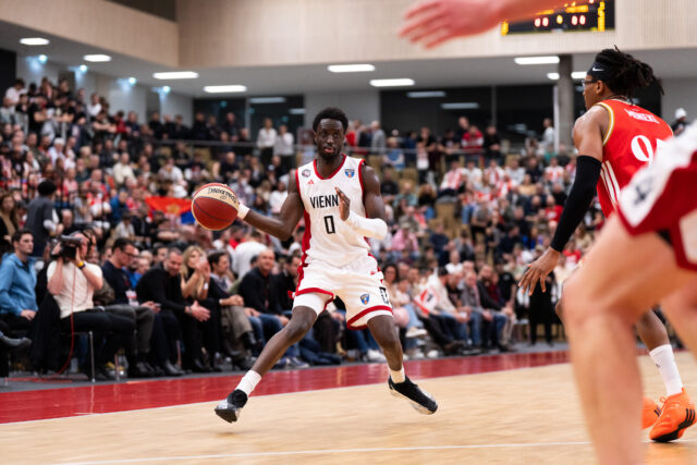 251123_crowncapture_SRO3373