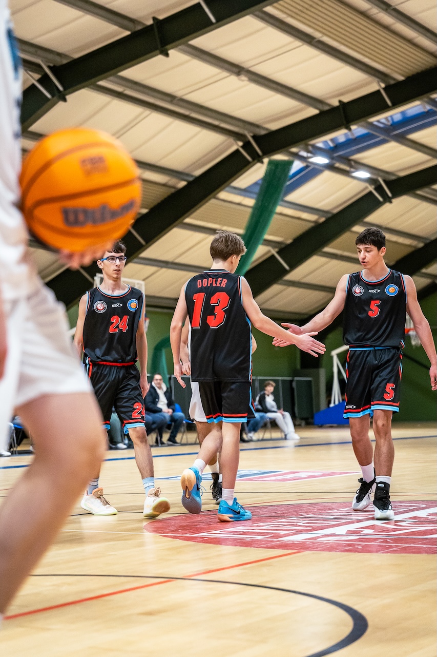 U16: Deurtlicher Sieg gegen Vienna United